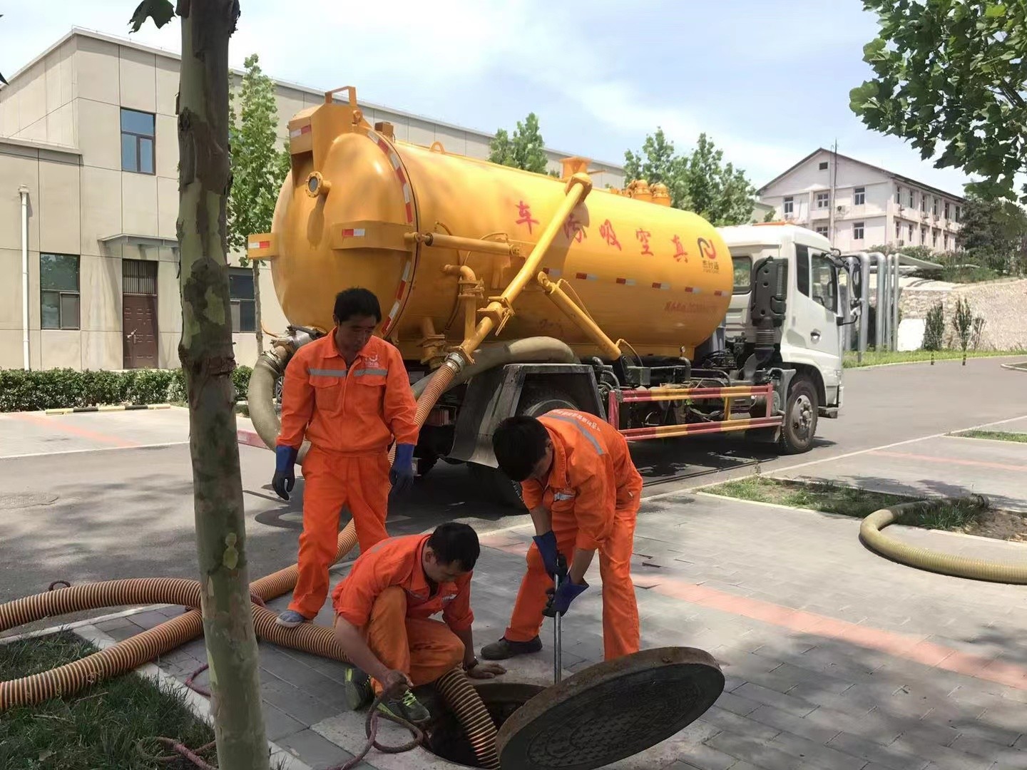 应县化粪池清理与5-8吨吸粪车施工效率分析